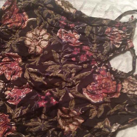 Romper - Picture 2 of 2